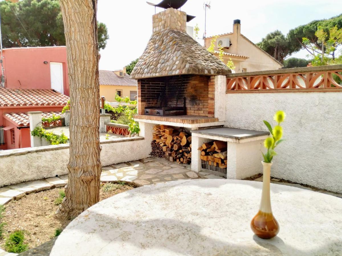 Vacay Apartamento Montgo, Agradable Jardin! En Costa Brava L'Escala! Esterno foto