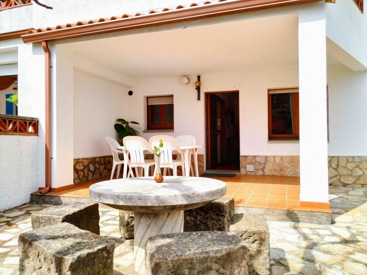 Vacay Apartamento Montgo, Agradable Jardin! En Costa Brava L'Escala! Esterno foto